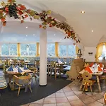Szálloda Edelweiss-schloessl 3*