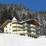 Edelweiss-schloessl 3* Kappl