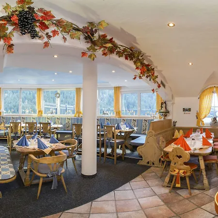Hotel Edelweiss-schloessl 3*