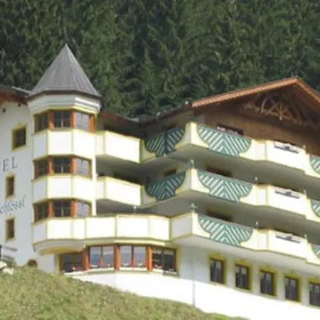 Hotel Edelweiss-schloessl 3*
