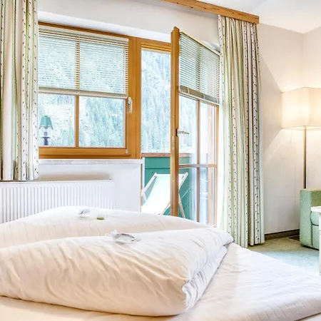 Edelweiss-schloessl Otel 3*