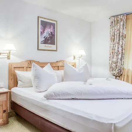 Otel Edelweiss-schloessl 3*