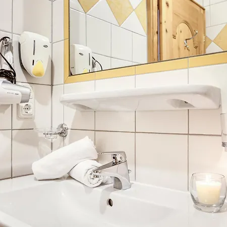 Edelweiss-schloessl 3*