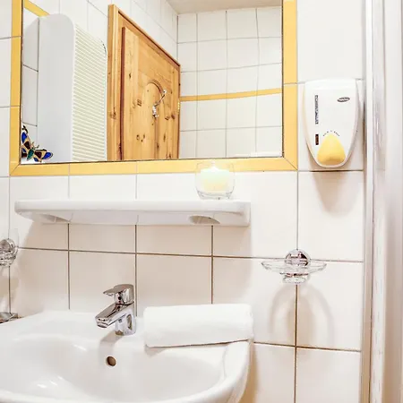 Edelweiss-schloessl 3*