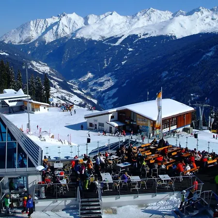 Edelweiss-schloessl Otel 3*