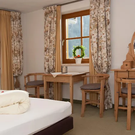 Otel Edelweiss-schloessl